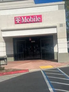 T-Mobile Cherry & Willow