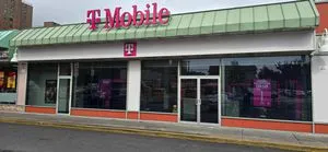 T-Mobile 21st Street & Broadway