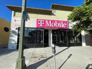 T-Mobile Pico Blvd & Union