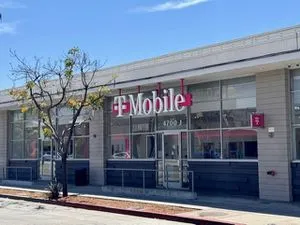 T-Mobile Pico & San Vicente