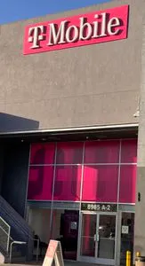 T-Mobile Venice Crossroads