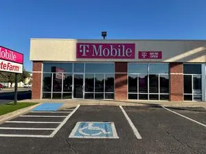 T-Mobile 19th St & University Ave