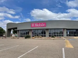 T-Mobile S Loop 289 & 66th