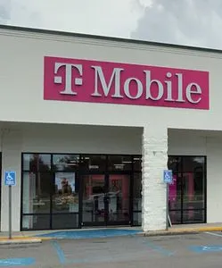 T-Mobile US 90 & Coronador Dr