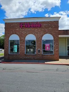 T-Mobile Luray Shopping Center