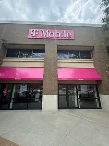 T-Mobile Riverside Mall