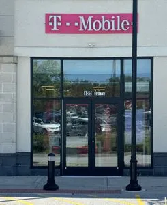 T-Mobile Carnegie Blvd & Foundry Way