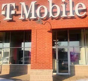 T-Mobile Hale Rd & Deming St