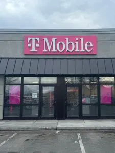 T-Mobile Raintree Rd & Adams St