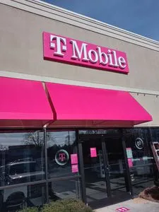 T-Mobile Shallowford & Gordy Pkwy