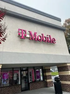 T-Mobile East Cobb Crossing