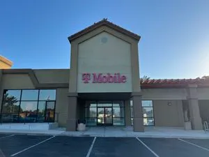 T-Mobile Reservation & Del Monte