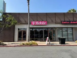 T-Mobile Villa Marina