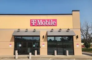 T-Mobile S Center St & Nicholas Dr