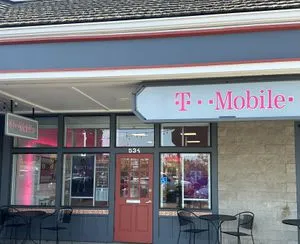 T-Mobile Center Ave & Muir Station Rd