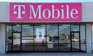 T-Mobile White Sands Blvd & RailRd Ave
