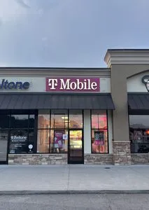 T-Mobile Commonwealth Blvd & Liberty St