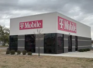 T-Mobile 4th St SW & S Grover Ave