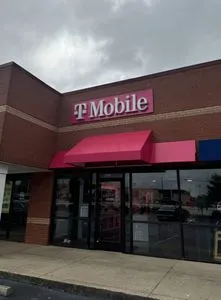T-Mobile S Main St & W Butler Rd