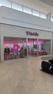 T-Mobile La Plaza Mall