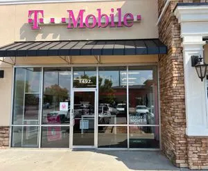 T-Mobile Hampton Rd & Avalon Pkwy