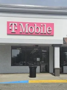 T-Mobile Sunshine Square