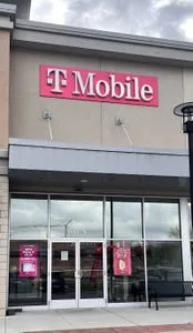T-Mobile W Baltimore Pike & Oriole Ave
