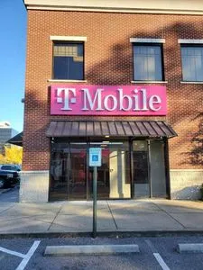 T-Mobile Poplar Ave & Estate Dr