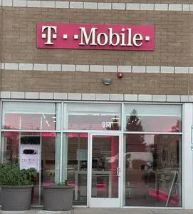 T-Mobile Route 59 & W Stearns Rd