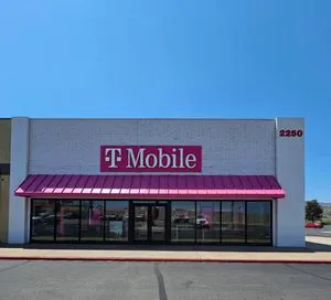 T-Mobile Hwy 60 & Russell