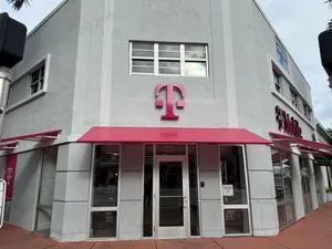 T-Mobile Alton & Lincoln