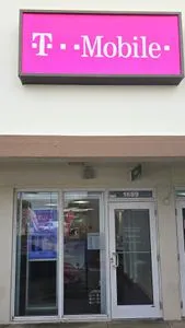 T-Mobile NW 27th Ave & NW 17th St