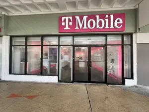 T-Mobile NW 27th Ave & NW 79th St