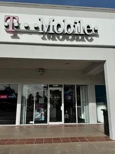 T-Mobile Bird Rd & Ludlum