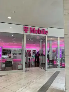 T-Mobile Dadeland Mall