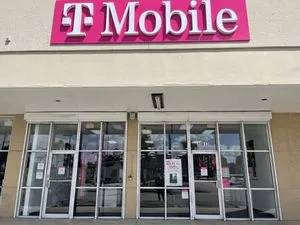 T-Mobile Bird Rd & SW 107th Ave