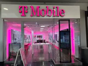T-Mobile Miami International Mall