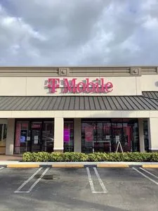 T-Mobile Kendall Corners