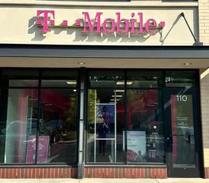 T-Mobile Greenway Blvd & Deming Way