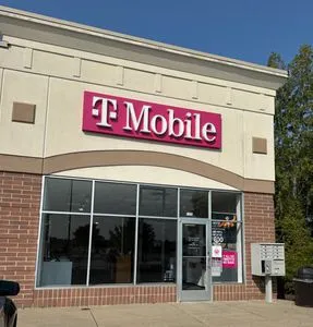 T-Mobile Eastman Ave & Joe Mann Blvd