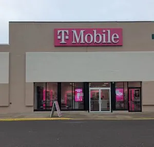 T-Mobile Bath Plaza