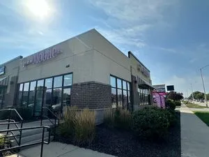 T-Mobile S 27th & West Loomis