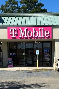 T-Mobile Homer & Minden Shopping Center
