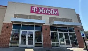T-Mobile Schillinger Rd & Airport Blvd