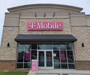 T-Mobile W Spring St & MLK