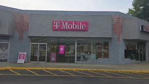 T-Mobile Dixie Hwy & Greenwycke
