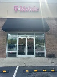T-Mobile Hwy 74 & Roland