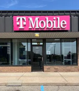 T-Mobile Beckley Rd & Capital Ave