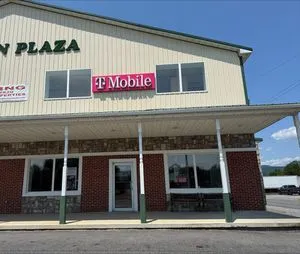 T-Mobile Wilson Plaza on N Main St