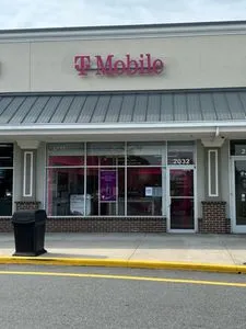 T-Mobile Shepherd Rd & Imperial Pkwy